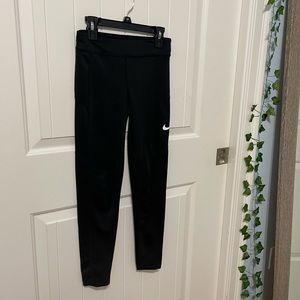 Black tight fit Nike dri-fit leggings